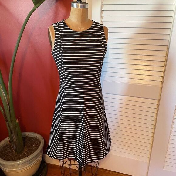J CREW | black & white stripe a line dress 0 - Picture 1 of 7